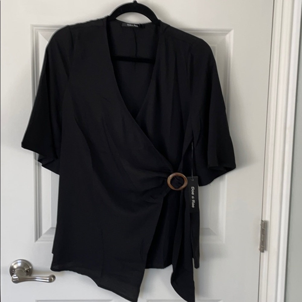 NWT DOE & RAE KIMONO STYLE WRAP BLOUSE